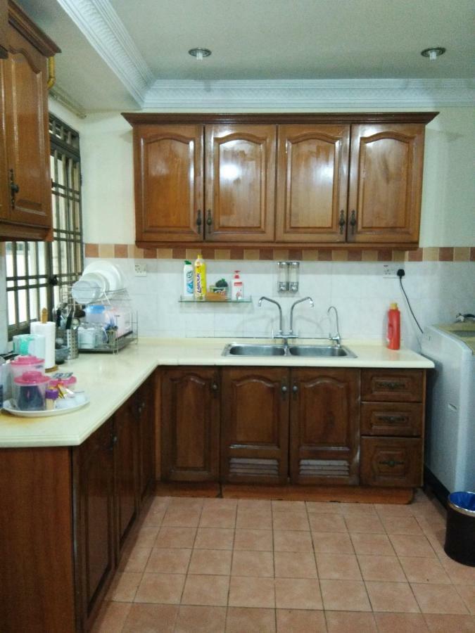 Ainis Guest House In Vista Amani Condominium クアラルンプール エクステリア 写真