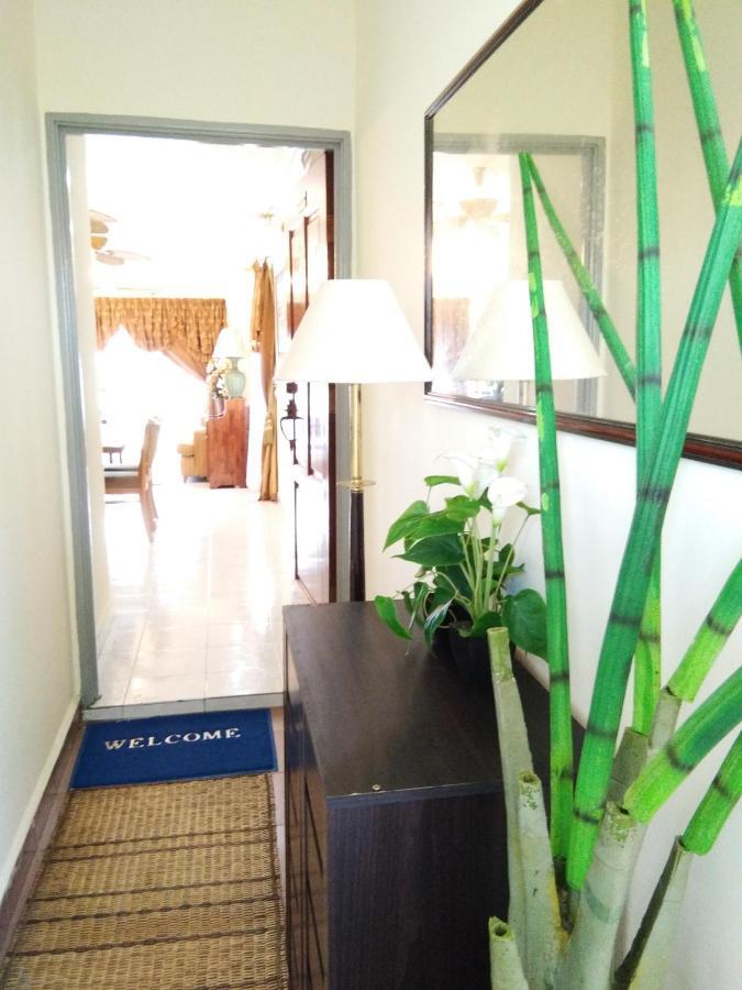 Ainis Guest House In Vista Amani Condominium クアラルンプール エクステリア 写真